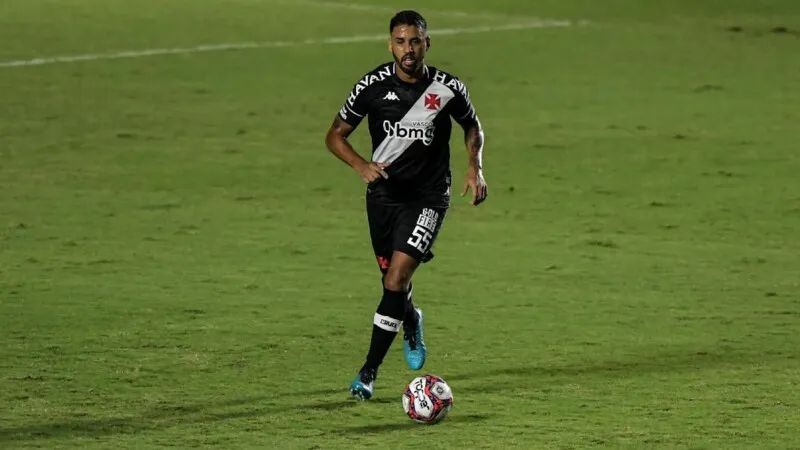 Jogador está fora desde julho por lesão no joelho