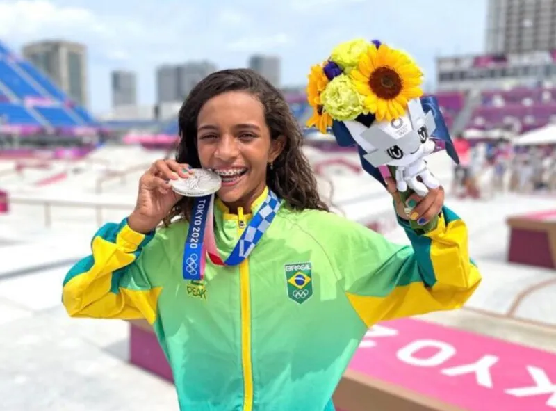 Rayssa conquistou medalha de prata em Tóquio
