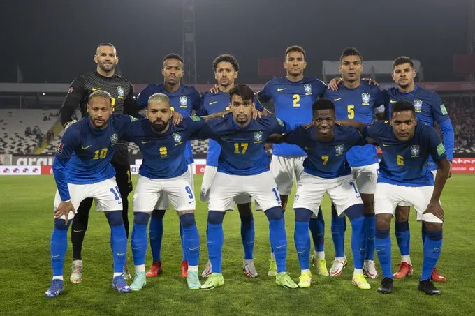 A seleção busca uma vitória que permita manter a campanha perfeita