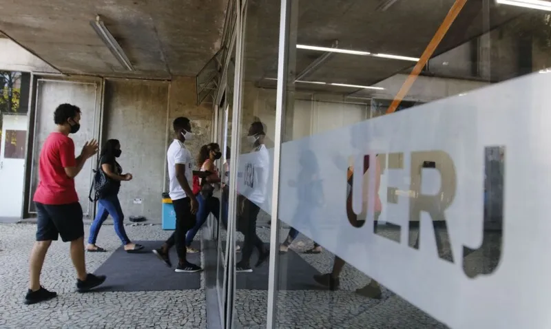 Aulas dos aprovados para o primeiro semestre terão início dia 13 de junho