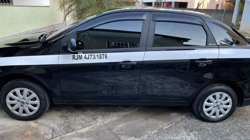 Outras cores foram cogitadas, como o branco e o cinza, porém foram logo descartadas