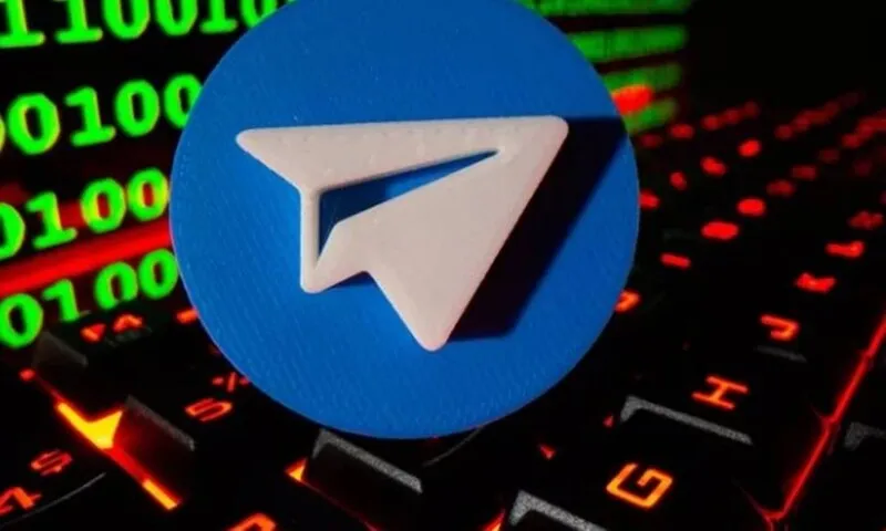 O ministro determinou ontem que plataformas e provedores de internet adotem mecanismos para suspender a utilização do aplicativo