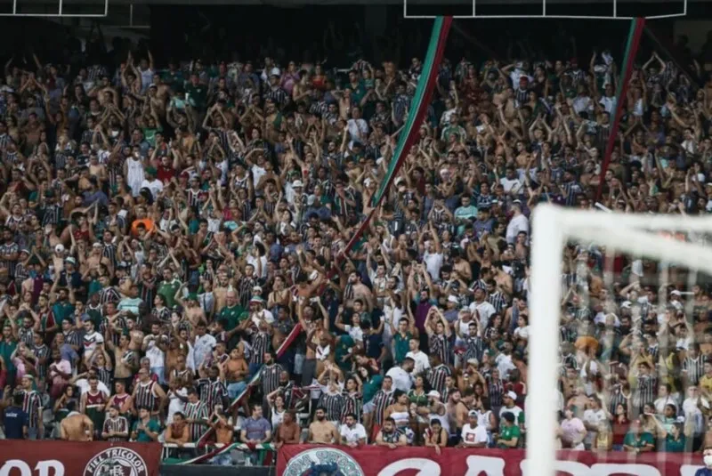 Fluminense tenta se reaproximar da torcida após eliminação da Libertadores