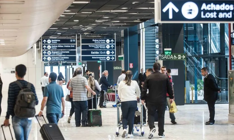 Aeroportos oferecerão vacinas contra a Covid-19