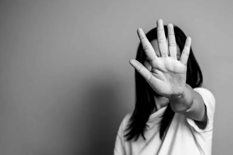 A autora da lei explica que o objetivo é proteger mulheres vítimas de violência doméstica