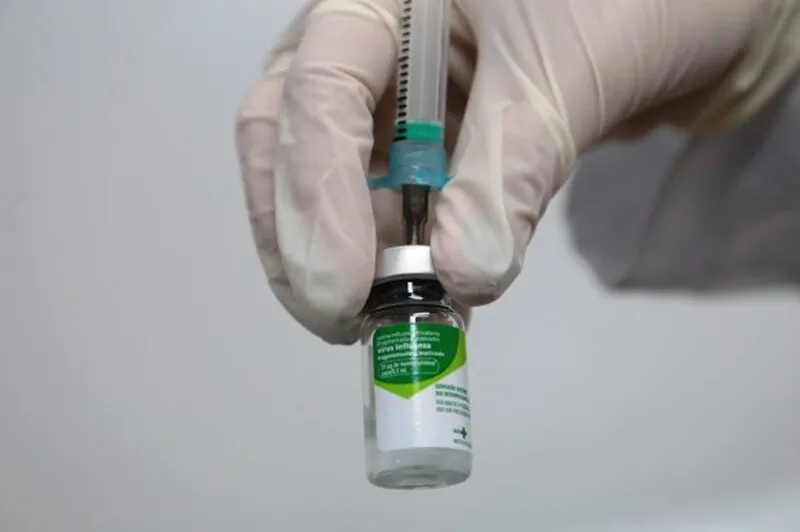Doses chegadas essa semana não foram suficientes em alguns pontos do estado