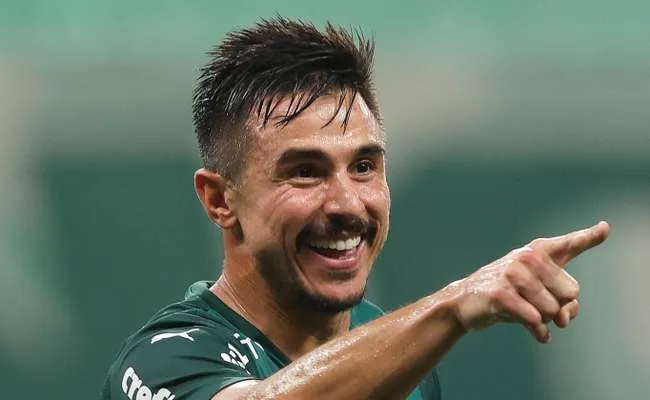 Willian Bigode deve ser anunciado em breve como novo reforço do Fluminense