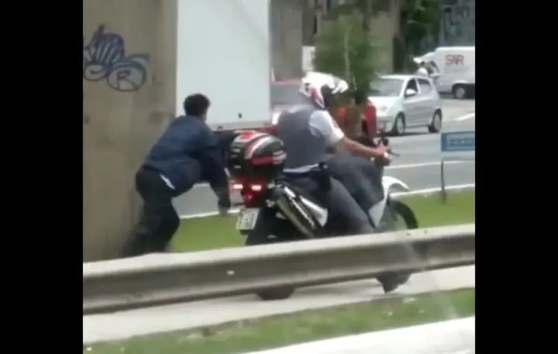 Vídeo viralizou nas redes sociais e provocou indignação