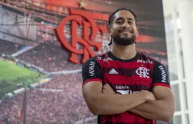 Flamengo anuncia contratação do zagueiro Pablo