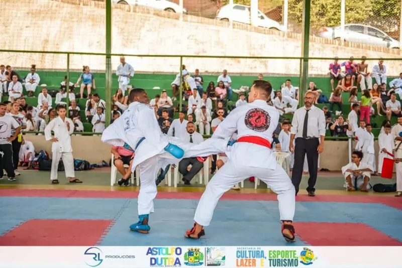 El alumno Lucas Mateus, del Colégio Estadual República de Guiné-Bissau, de Cordovil, es uno de los atletas clasificados para la categoría juvenil hasta los 76 kg del Panamericano de kárate