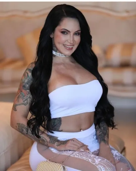 Coroas dando o cu e gritando de dor Atriz pornô elisa sanches morreu