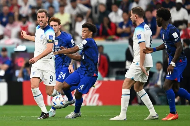 Inglaterra e Estados Unidos se enfrentaram na segunda rodada do Grupo B na Copa do Mundo e ficaram no 0 a 0