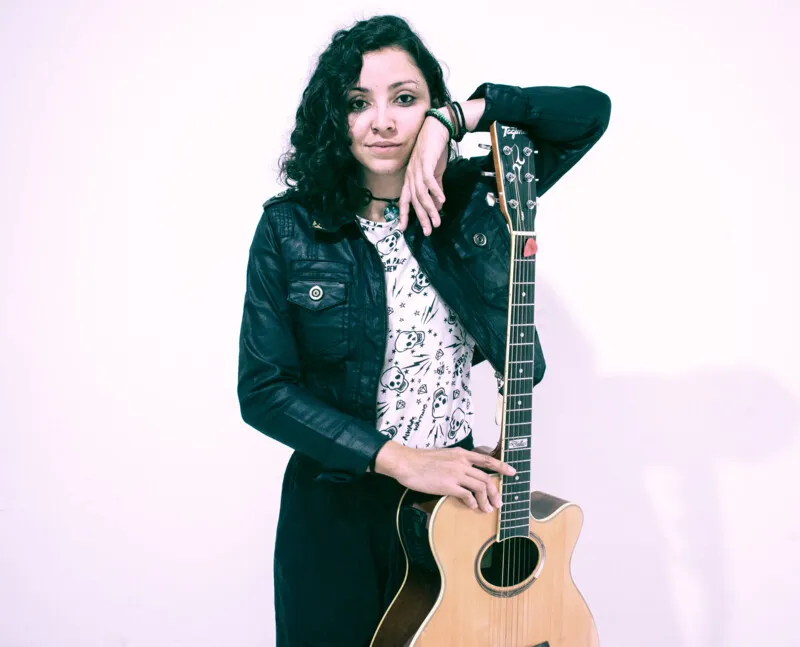 Cantora lançará novas canções autorais