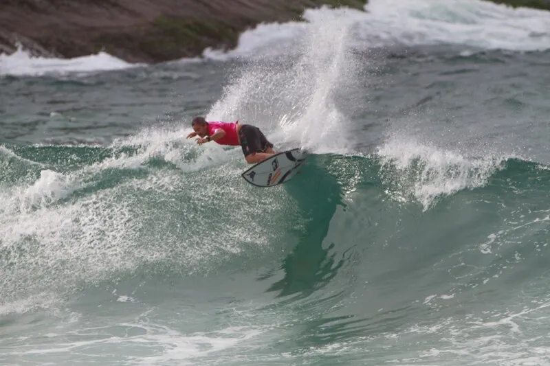 Grandes nomes do surfe brasileiro estiveram no circuito este ano