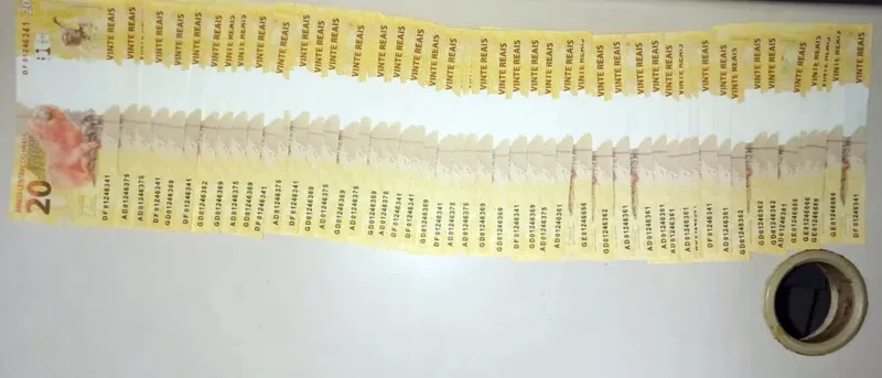 Imagem ilustrativa da imagem Polícia prende homem com notas de dinheiro falsas na Tijuca