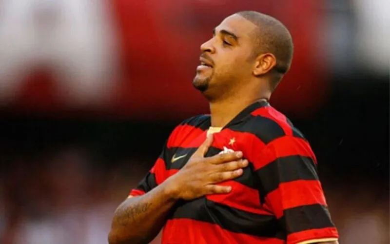 Adriano afirmou que ele era o único que sabia o momento certo de parar de jogar