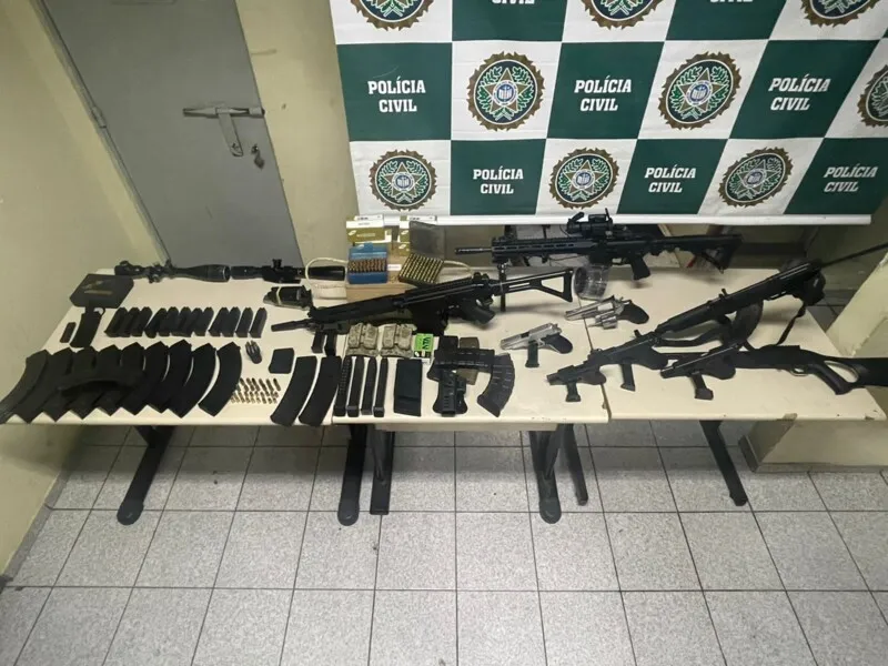 Material foi localizado em um imóvel no Engenho Novo, Zona Norte da capital.