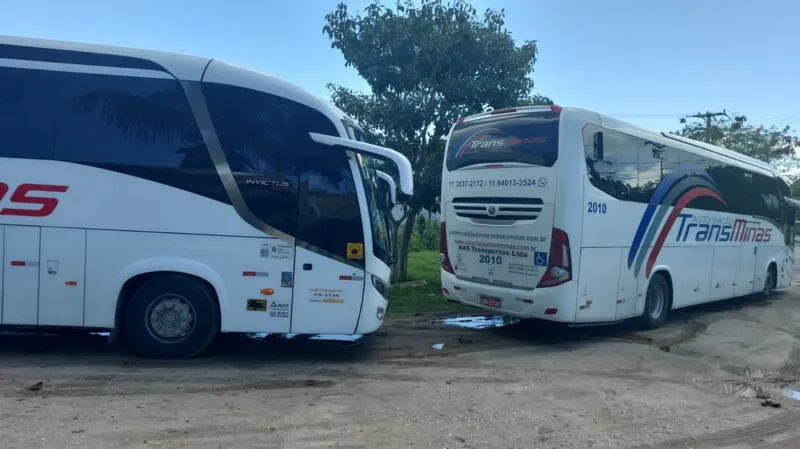 Três ônibus de turismo foram obrigados a deixar o  Peró
