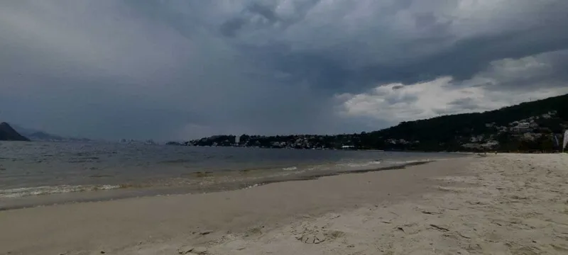 100% de chance de chuva para hoje (21) e 90% de chance para amanhã (22), marcam o fim de semana dos moradores de Niterói e São Gonçalo, na Região Metropolitana do Rio