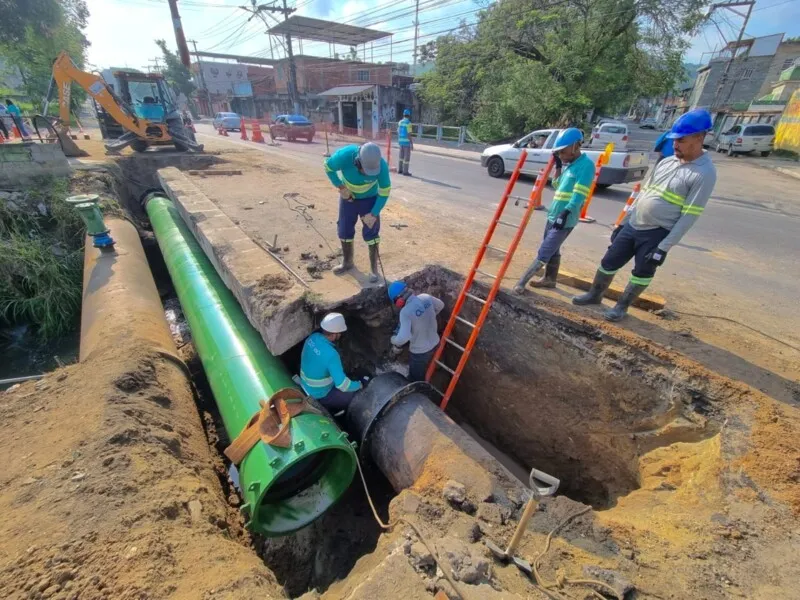 Águas do Rio atuando para que mais de 1 milhão de litros de água tratada que eram jogados fora por dia, agora, venham para as torneiras de São Gonçalo
