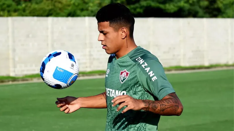 Time da Europa que 90% dos direitos sobre Matheus Martins por 8 milhões de euros