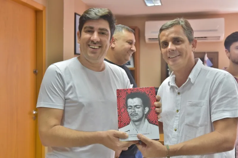 Marcelo Adnet e o prefeito de Maricá, Fabiano Horta