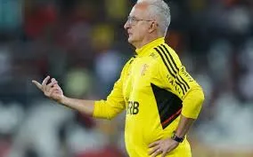 Dorival irá escalar um time misto nesta partida