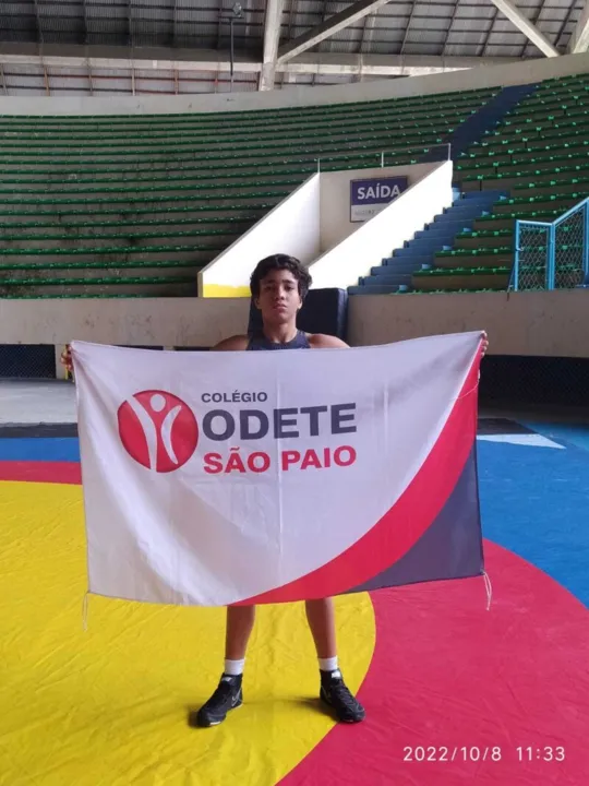 Mykael Caetano Laurentino Freitas, de 14 anos, é destaque nos esportes nas categorias de jiu-jitsu, luta livre e wrestling