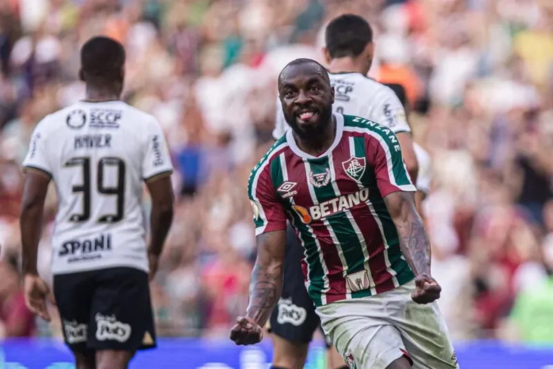 Atleta havia sido expulso durante confronto contra o Atlético-MG