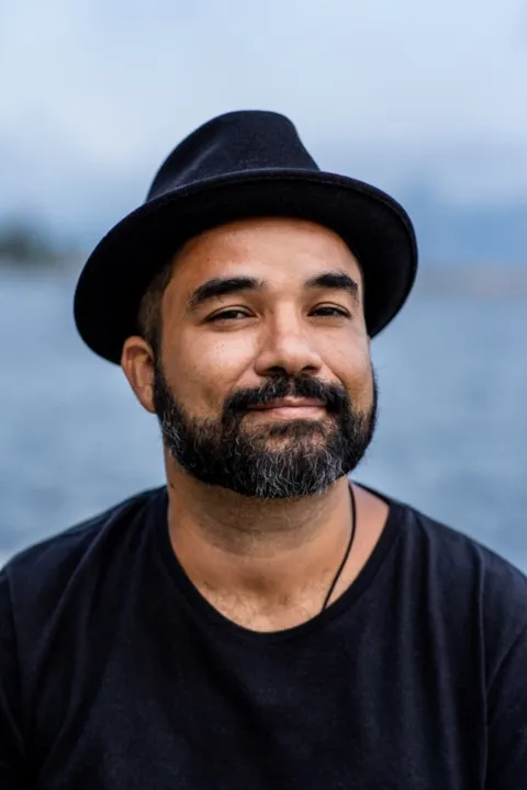 Nova obra é uma revitalização do seu outro livro “Macumba”