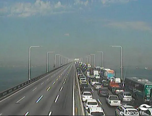 Trânsito congestionado na Ponte já traz reflexos para acessos da via