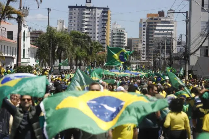 Manifestações pelo Brasil se prolongam desde o início desta semana
