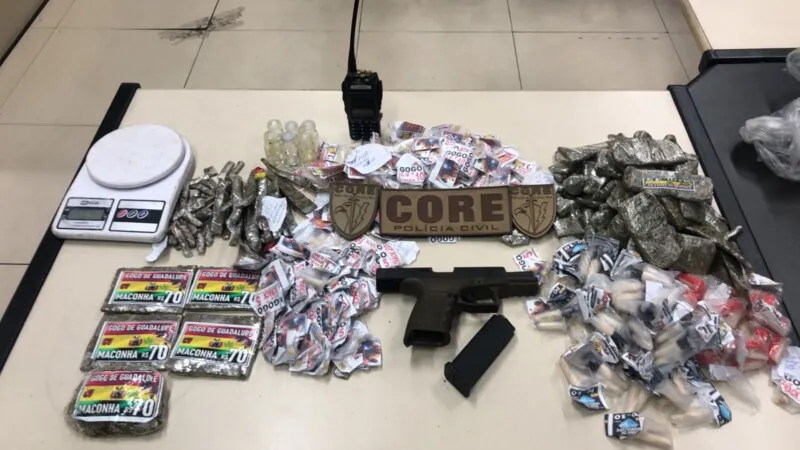 Um acusado de tráfico morreu nas operações