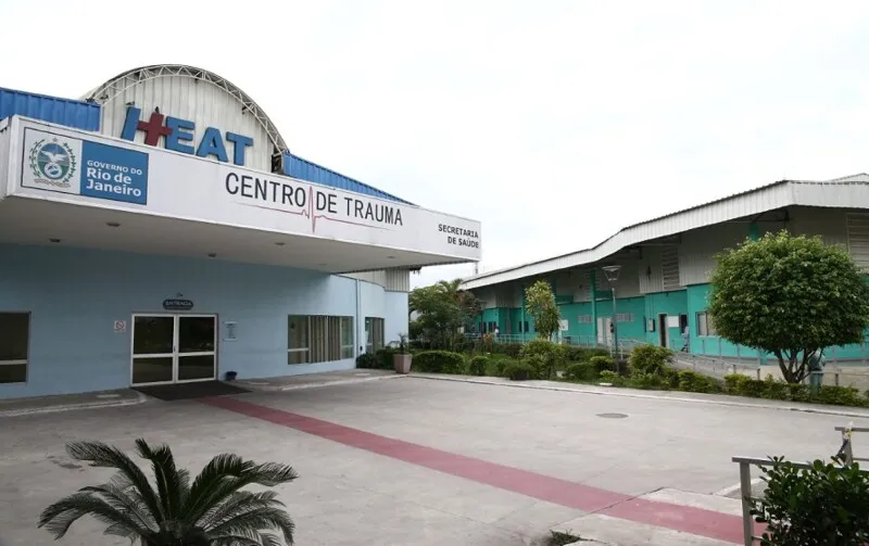 A menina segue internada no Centro de Tratamento Intensivo (CTI) do Hospital Estadual Alberto Torres (Heat).