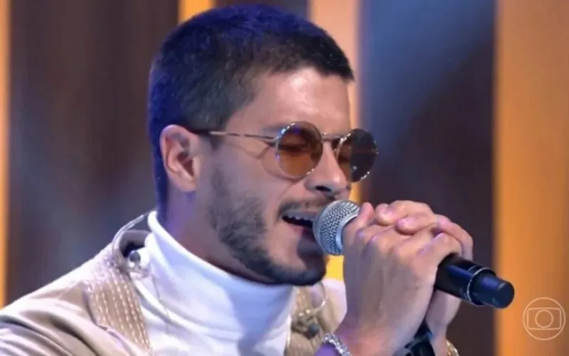 Seu single foi lançado enquanto ele ainda estava no BBB