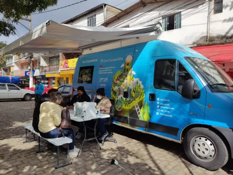 A unidade móvel vai oferecer os mesmos serviços das lojas físicas