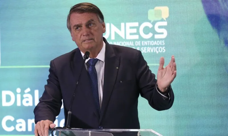 Jair Bolsonaro esteve no evento Diálogos com Candidatos à Presidência da República