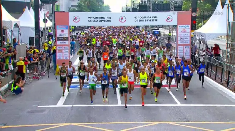 Tradicional corrida em São Paulo aconteceu na manhã deste sábado (31/12)