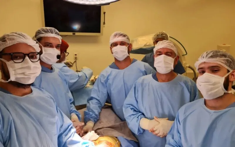 Médico ortopedista francês Lotfi Miladi é o criador do método
