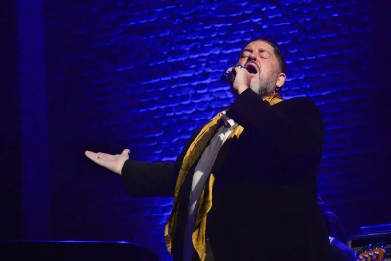 Marcos Hasselmann se junta à Sampa Combo Band para reviver momentos áureos de Sinatra