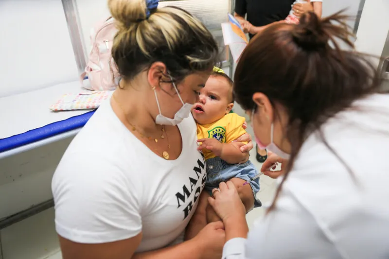 A imunização ocorrerá com a vacina Pfizer pediátrica em quatro unidades de saúde