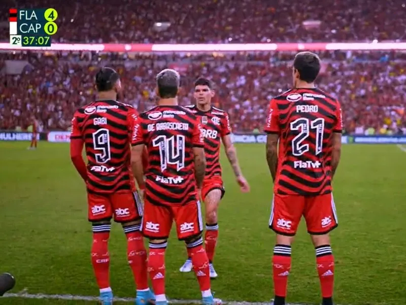 Time de Dorival levou a melhor e subiu para a vice-liderança do Brasileirão