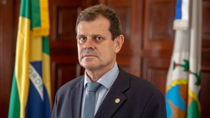 Fernando Salema Garção Ribeiro, 59, o Coronel Salema, fez sua carreira na Polícia Militar, onde comandou vários batalhões da região