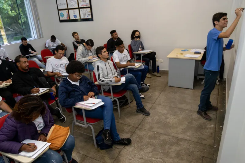 Aulas são híbridas e gratuitas