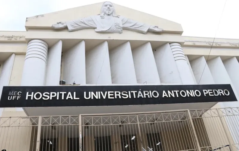 Os funcionários do hospital continuam trabalhando normalmente