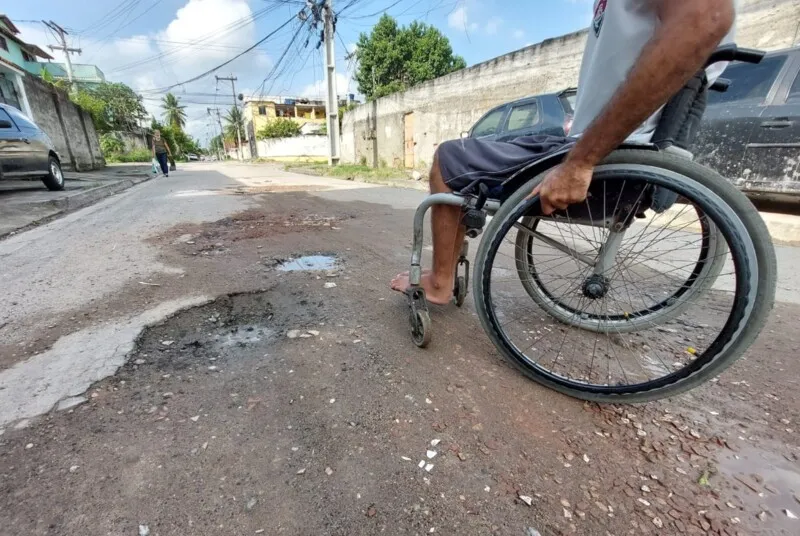 Problema de mobilidade é constante na rotina do cadeirante