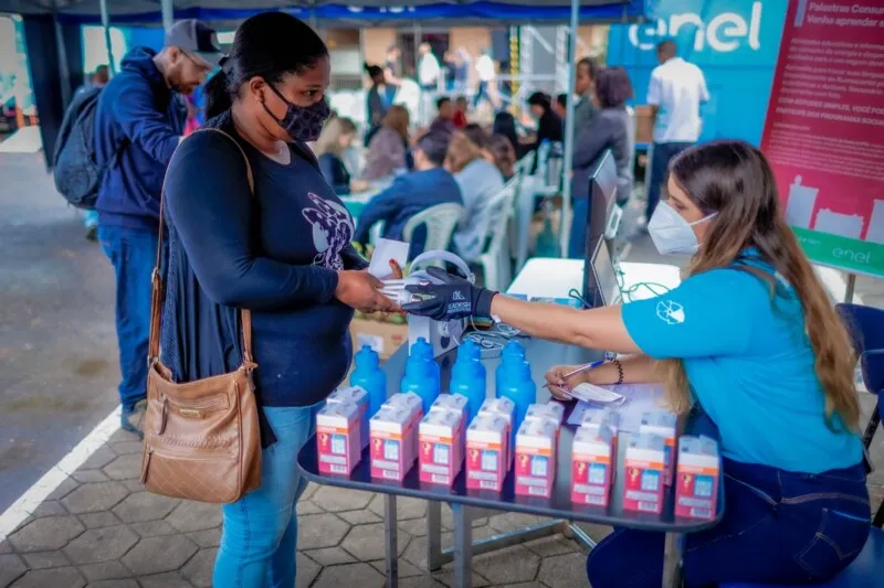 Lâmpadas serão trocadas por modelos LED