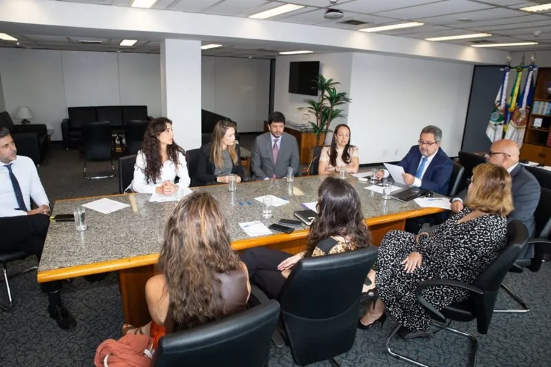 MPRJ e Procuradoria Regional Eleitoral reúnem-se para traçar linha de atuação junto às
Promotorias Eleitorais