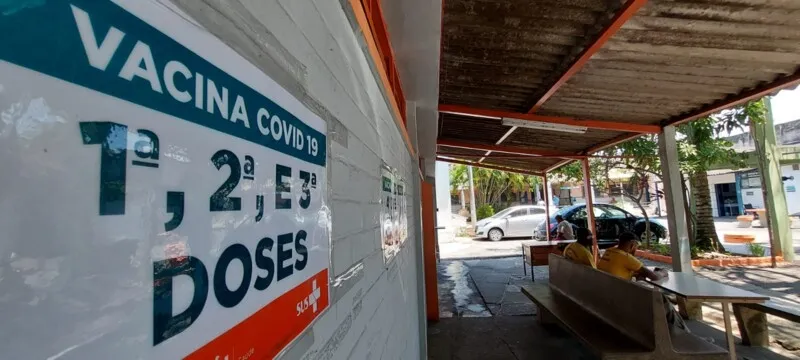 Cidade tem 53 postos de vacinação disponíveis; procura de gonçalenses por testes também aumentou