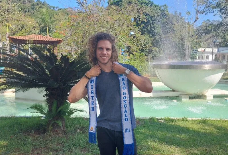Lucas Santiago enfrentou traumas e dificuldades de autoestima através da trajetória como modelo